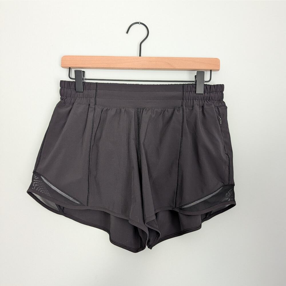 Lululemon Hotty Hot II Running Shorts 4" Black, Size 8